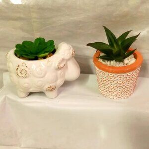 2 Old East Main Farm Animal Sheep,Planters,Ceramic Window Shelf Decor